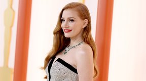 Jessica Chastain Declines To Sign Fan’s Book